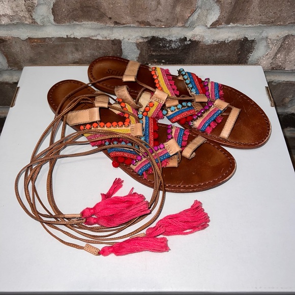 Colorful Wrap-around Strap Sandals - Picture 7 of 11